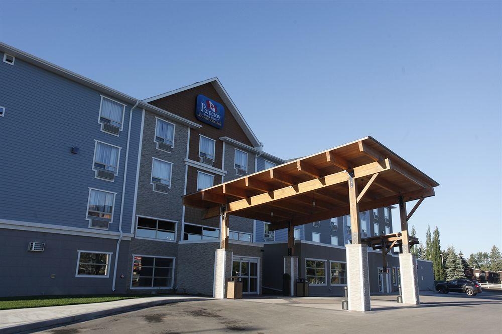 Pomeroy Inn & Suites At Olds College Esterno foto